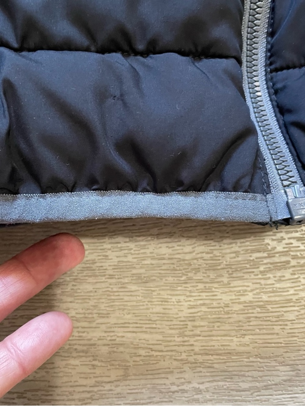 Under Armour Black Hooded Quilted Puffer Jacket - Picture 9 of 12